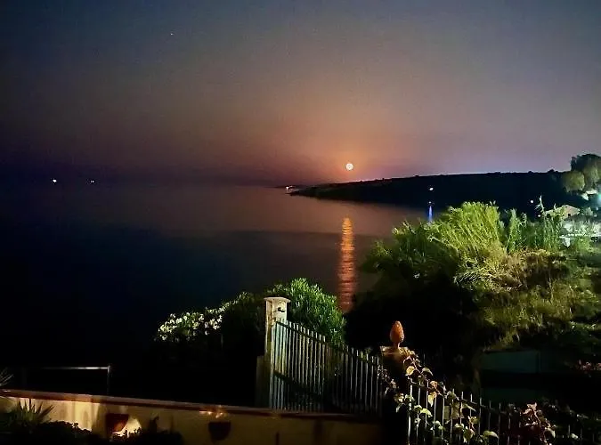 Alba Villa