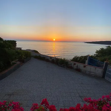 Alba Villa *